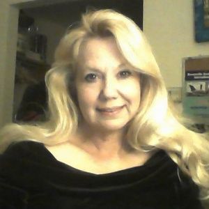 Meet your Posher, Carol